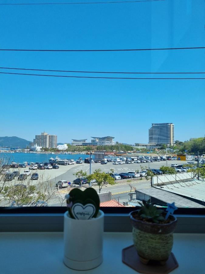Laon On 37 Bed and Breakfast Tongyeong Εξωτερικό φωτογραφία
